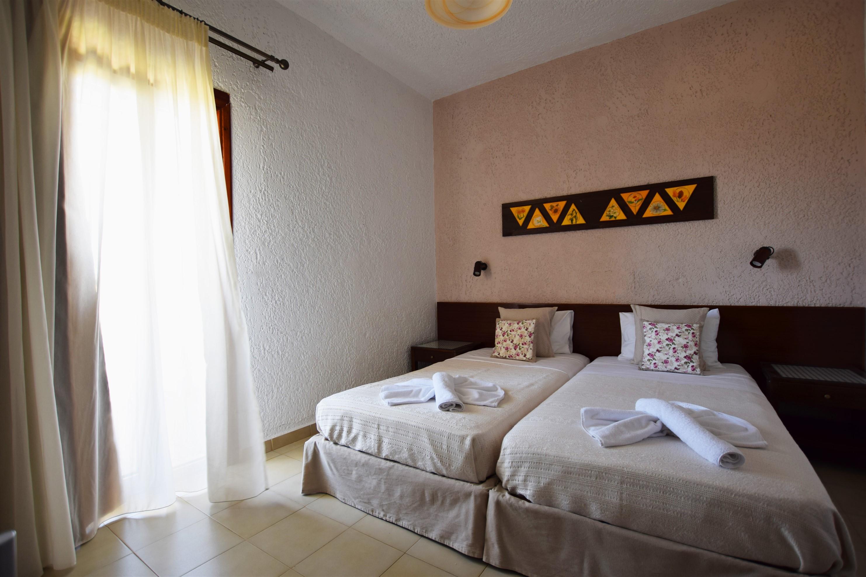 Altis Hotel Малиа Экстерьер фото
