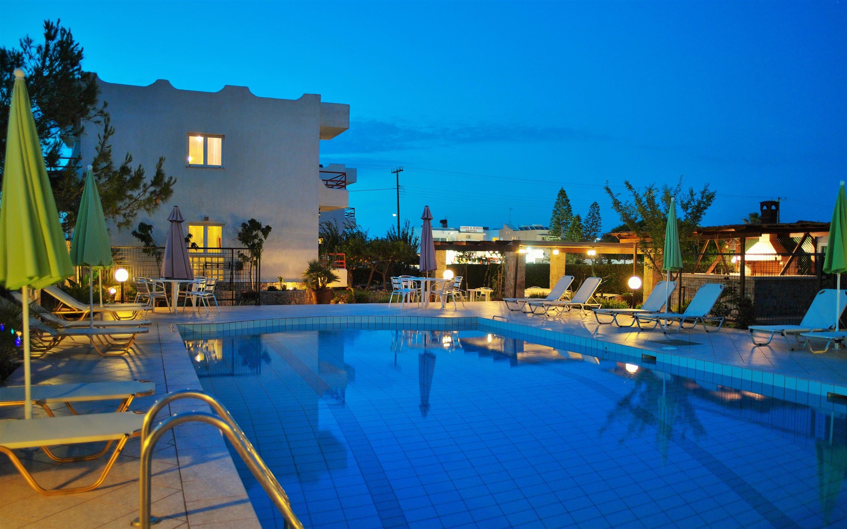 Altis Hotel Малиа Экстерьер фото